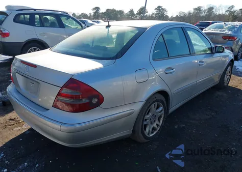 2005 Mercedes-Benz E 320 z USA, uszkodzony, nr VIN WDBUF65J65A690812